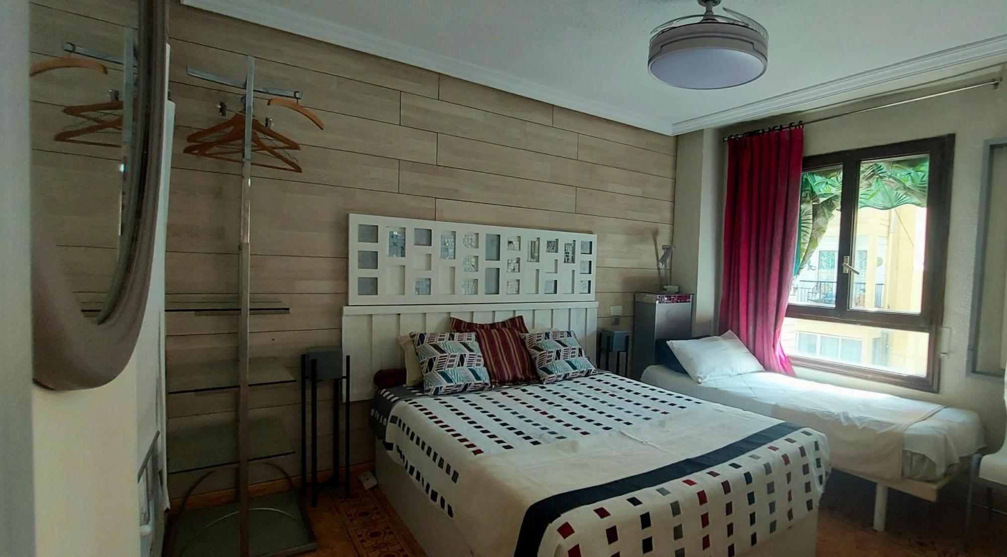 אליקאנטה Modern Apartment In Alacant 60M² Wheelchair Accessible מראה חיצוני תמונה